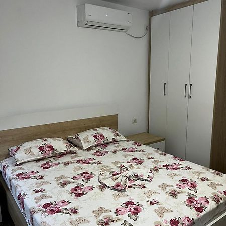 Hermes Elite Apartments Sarandë Buitenkant foto