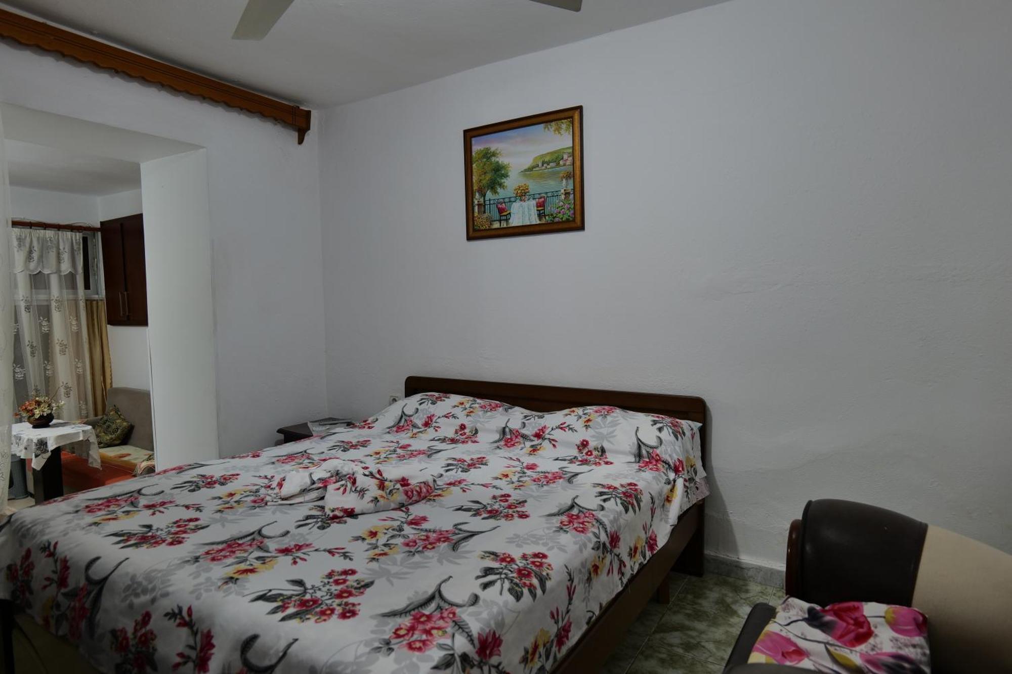 Hermes Elite Apartments Sarandë Buitenkant foto