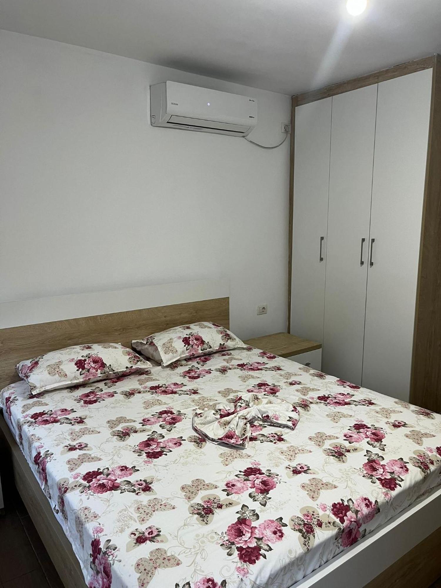 Hermes Elite Apartments Sarandë Buitenkant foto