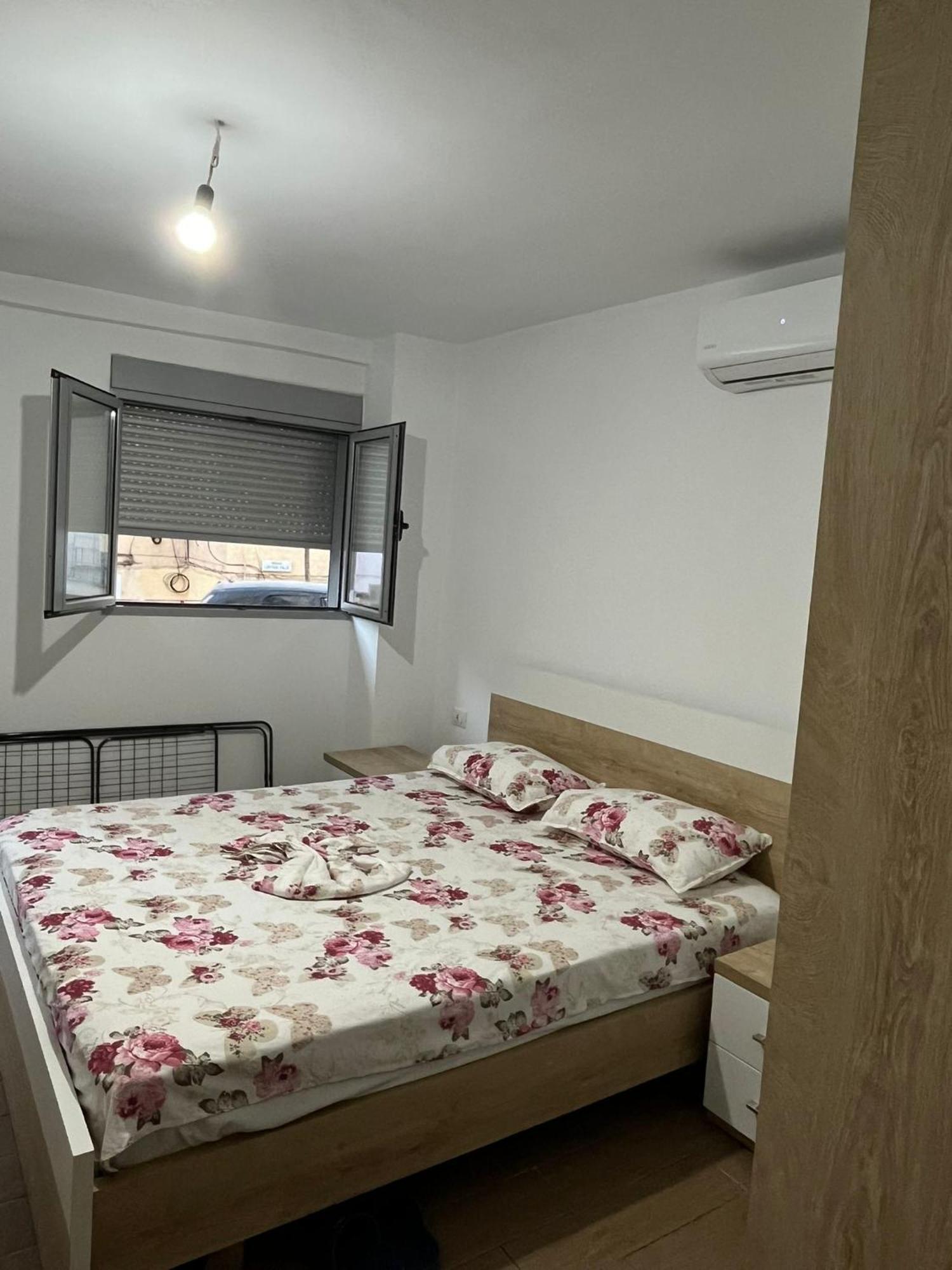 Hermes Elite Apartments Sarandë Buitenkant foto