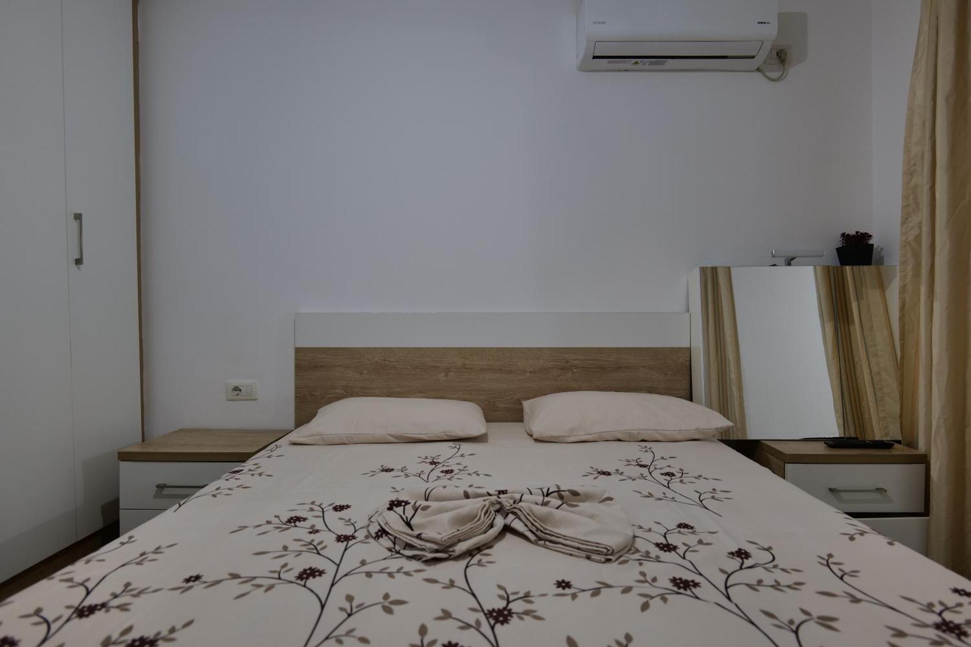 Hermes Elite Apartments Sarandë Buitenkant foto