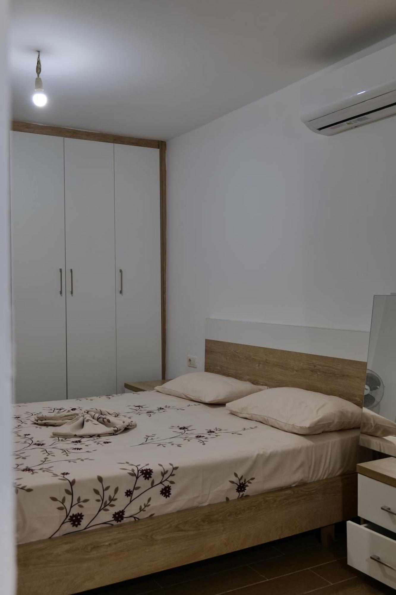Hermes Elite Apartments Sarandë Buitenkant foto